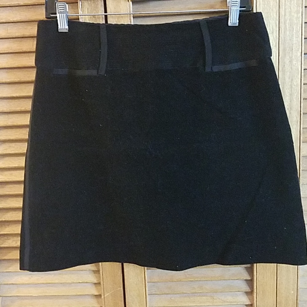 Elie Tahari, black corduroy mini skirt, sz 8